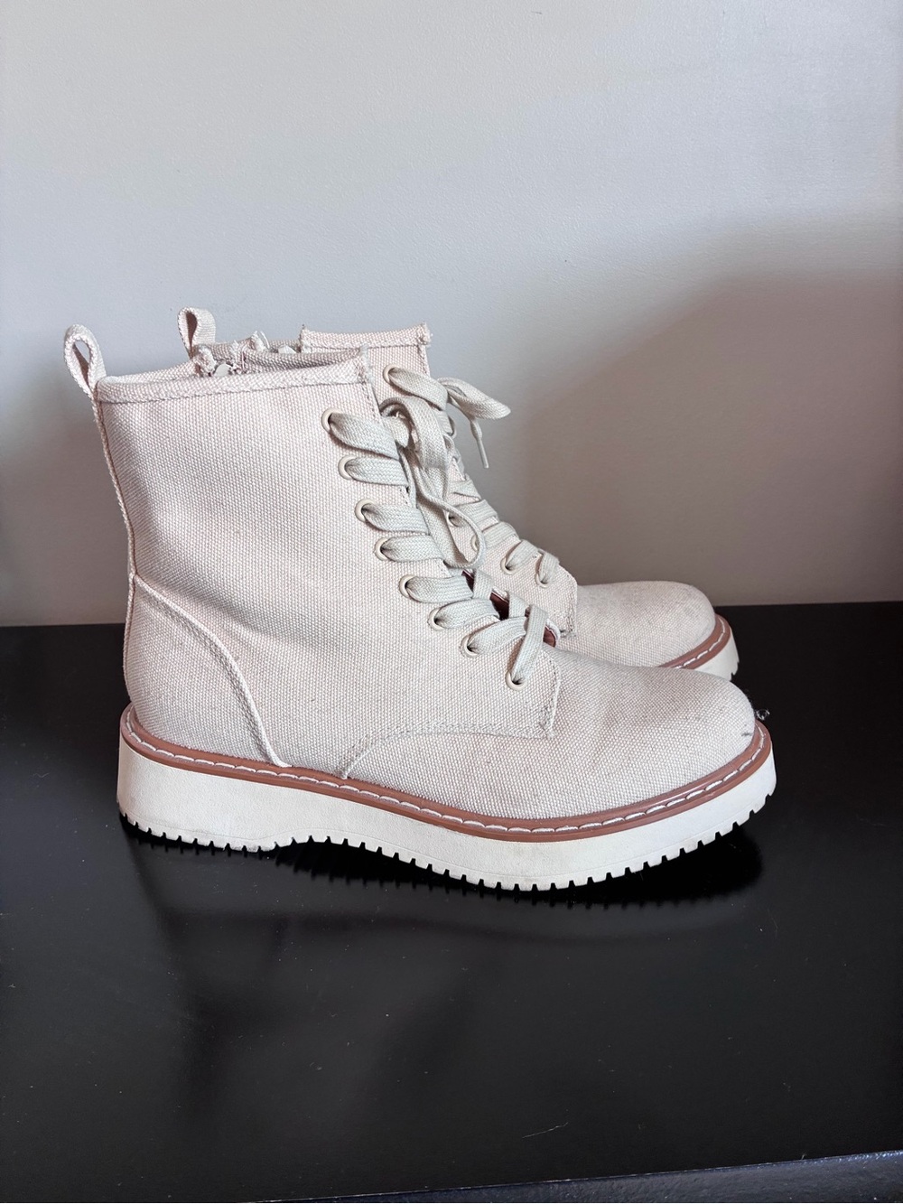 Source Unknown Cream Canvas Combat Boots with White Lug Sole